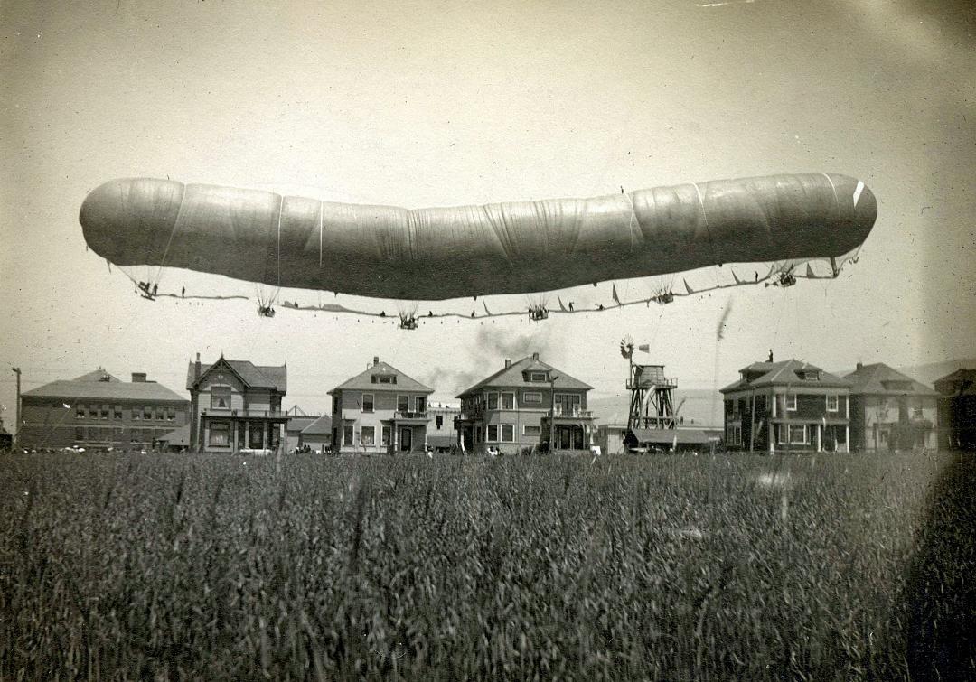 Click image for larger version  Name:	morrell-airship.jpg Views:	0 Size:	1.03 MB ID:	1130509